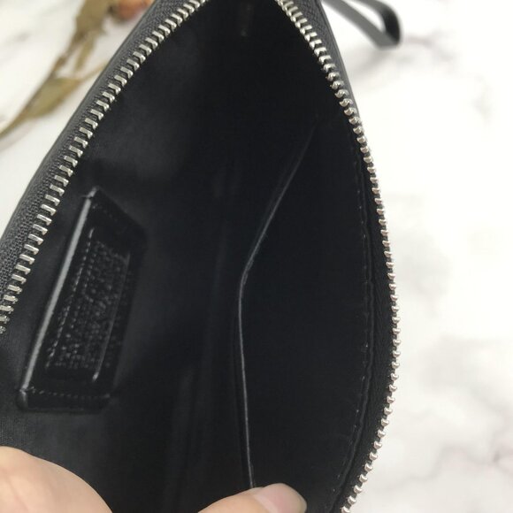 Coach X Peanuts Corner Zip Wristlet Wallet With Snoopy & Woodstock - Picture 6 of 10